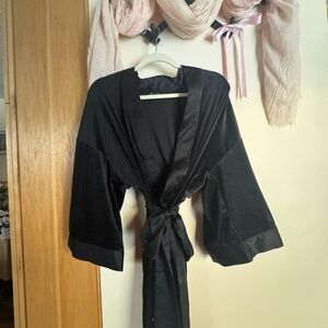 Jones New York Black Satin Robe
